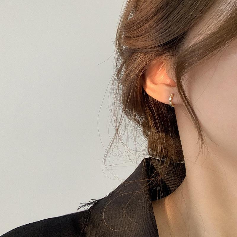 通体925纯银锆石耳圈设计感耳环冷淡风耳钉简约小巧时尚