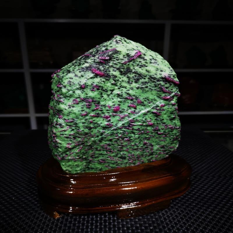 天然宝石原石红绿宝石矿物晶体奇石观赏石客厅办公桌面摆件