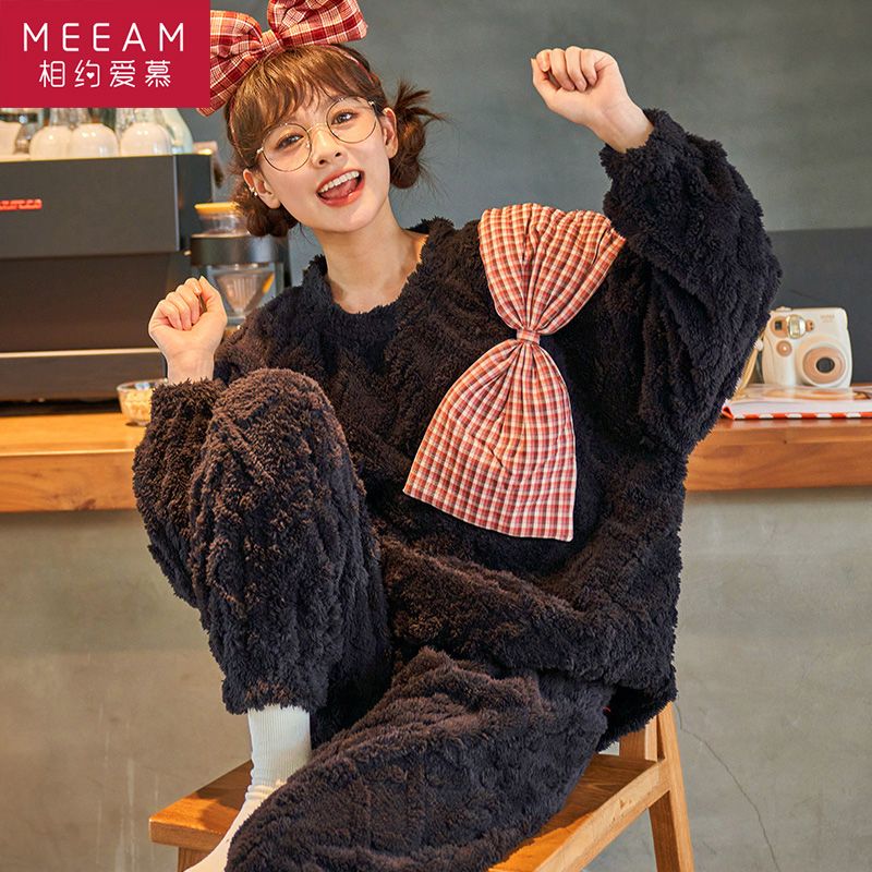 Winter Pajamas Women's 2021 New Coral Fleece Round Neck Plus Velvet Thickening Autumn and Winter Style Flannel Homewear Set