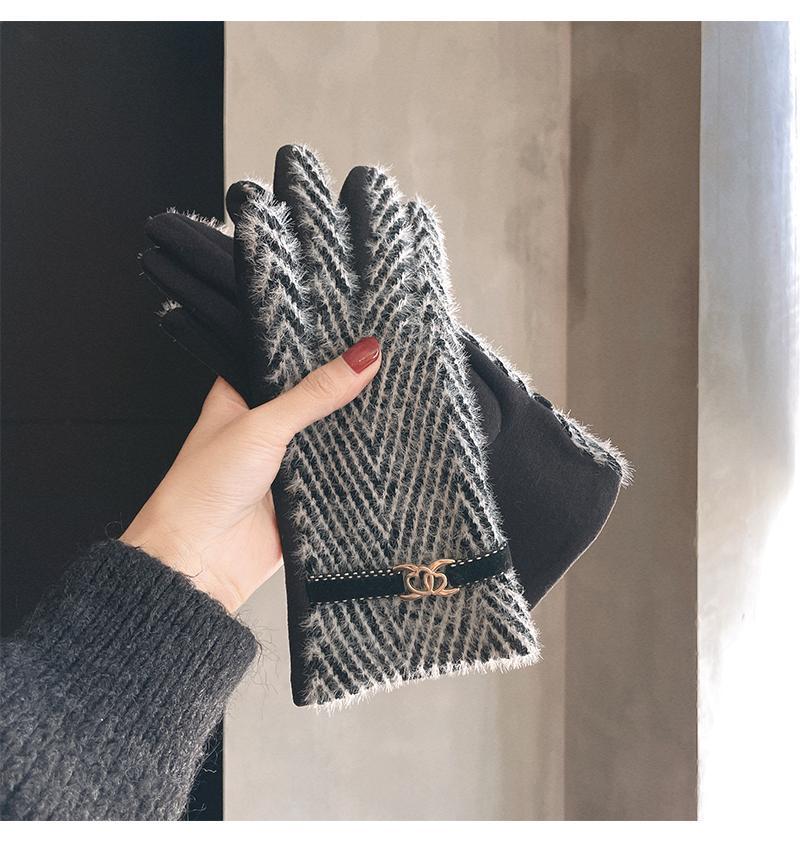The Temperature of Two Hearts~Warm Gloves for Women in Autumn and Winter Fashionable Velvet Riding to Prevent Cold_voghion.com