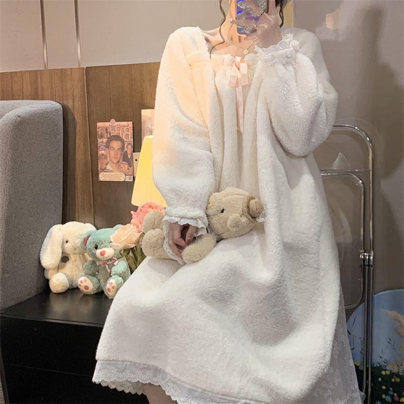2022 autumn and winter new Korean version cute and sweet princess style warm home clothes plus velvet thickened nightdress suit for women