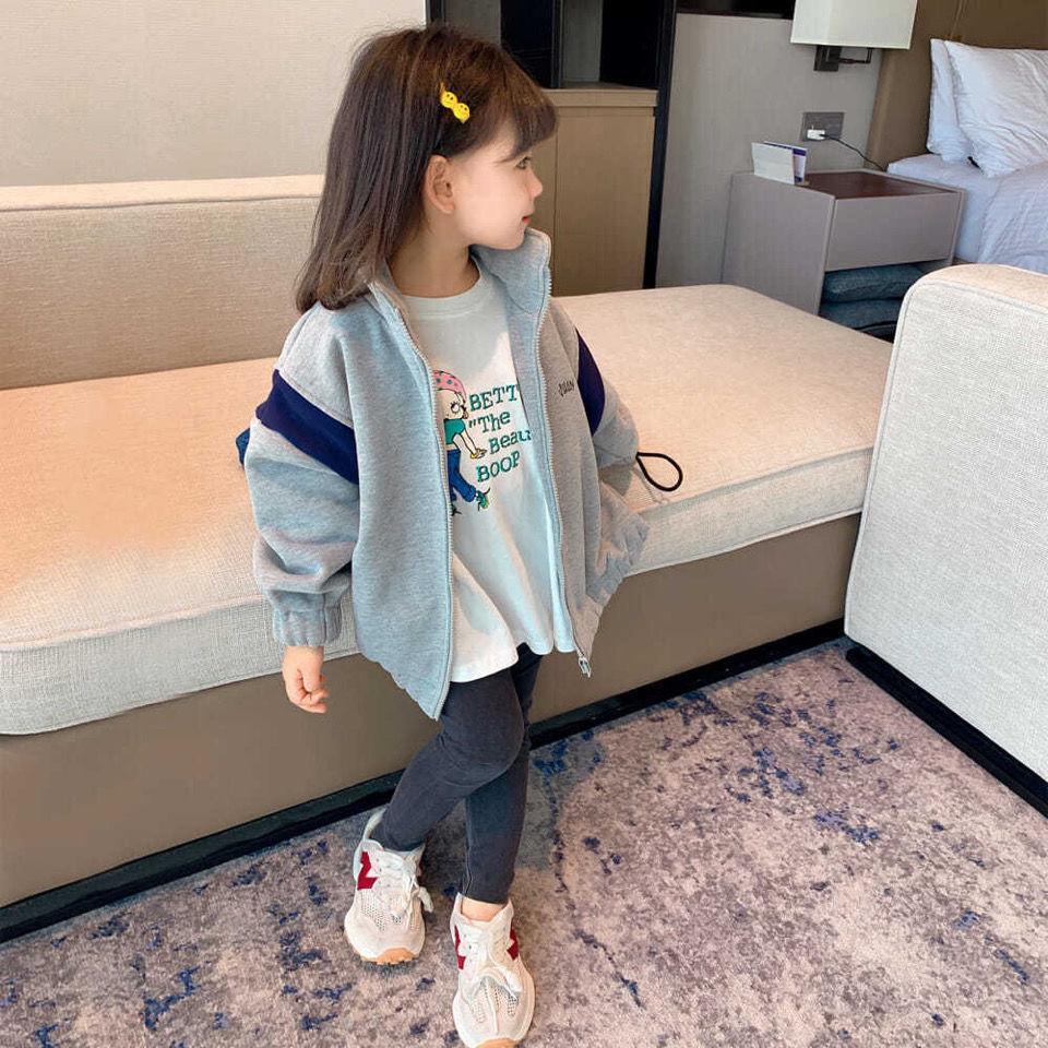 Autumn and winter Korean version girls' sweater children's foreign style children's baby loose thickening and velvet girl coat top