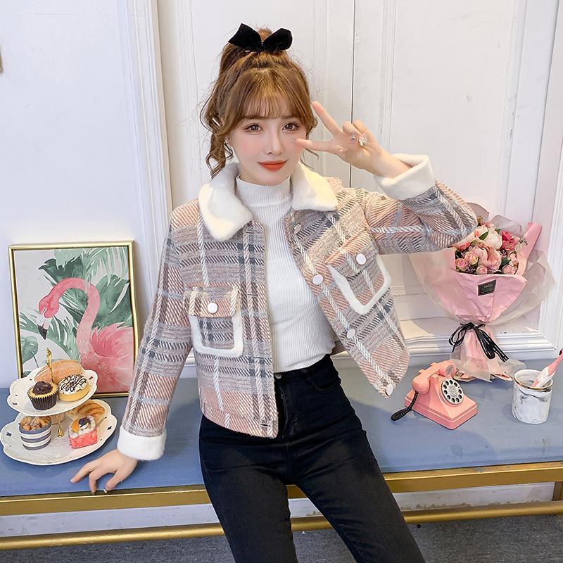 Small short section thickened plaid woolen coat women's  autumn and winter new temperament net red fried street jacket