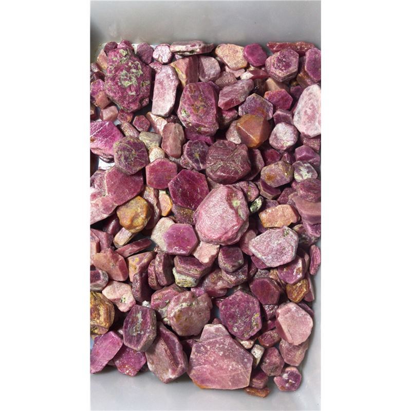 莫桑比克天然红刚玉宝石红宝石裸石天然原料原矿原石毛料