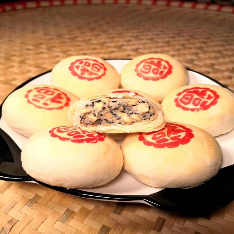 馍婆婆老传统酥皮广式月饼五仁黑芝麻花生椒盐莲蓉蛋黄8个一份