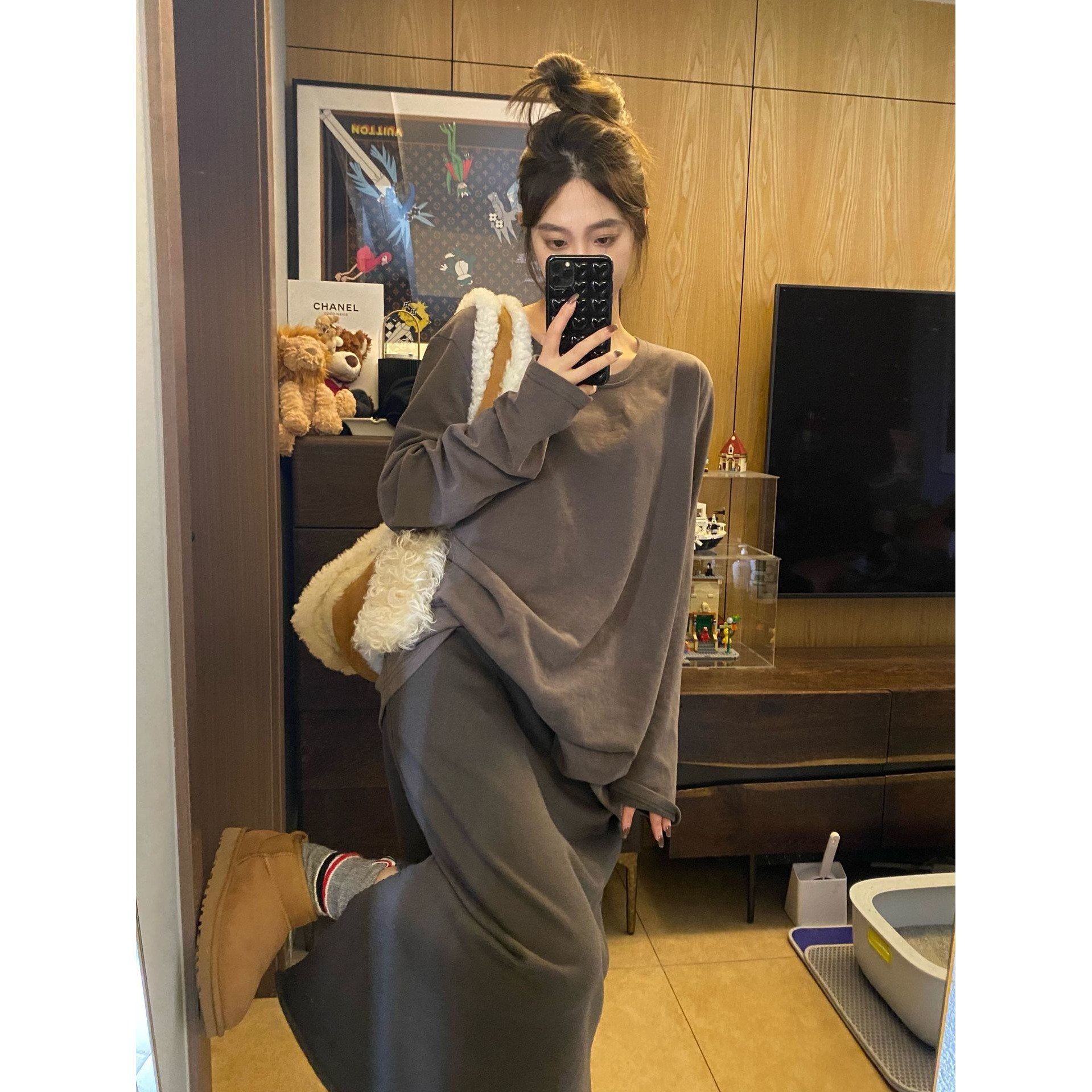 只要我在家就会穿 当然也是你可以穿在棉服大衣里的磨毛内搭打底t【1