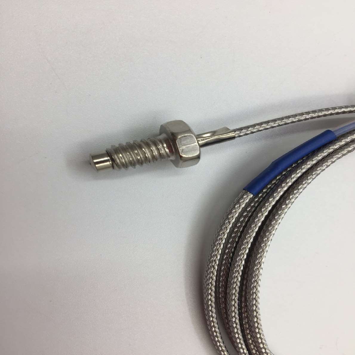 新品k型2米螺钉热电偶控温0一800度传感器探头温控器