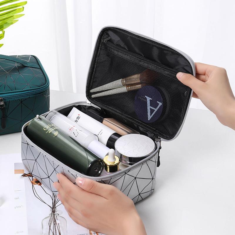 New cosmetic bag female portable simple portable large capacity ins wind super fire waterproof travel cosmetic storage bag