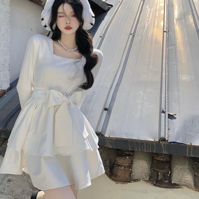 High-end dress women's autumn and winter white temperament fluffy skirt bow design sense niche waist skirt