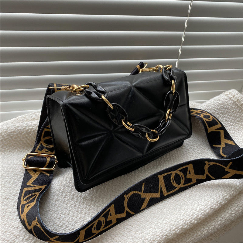 2021秋冬新款小眾刺繡小方包時尚百搭寬肩帶單肩斜跨女包超火小眾