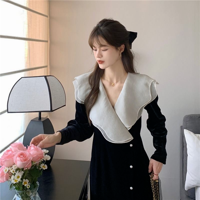 2023 spring new French retro Hepburn style lotus leaf V-neck color-blocked buttoned mid-length dress for women, versatile