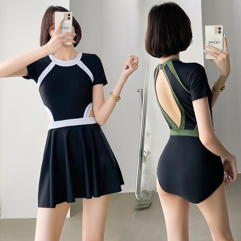 新款泳衣女韩国ins连体性感小心机裙式遮肚显瘦泡温泉游泳衣