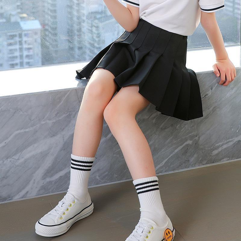 Girls skirt summer 2022 new children's black pleated skirt summer skirt girl middle and big children's short skirt tide