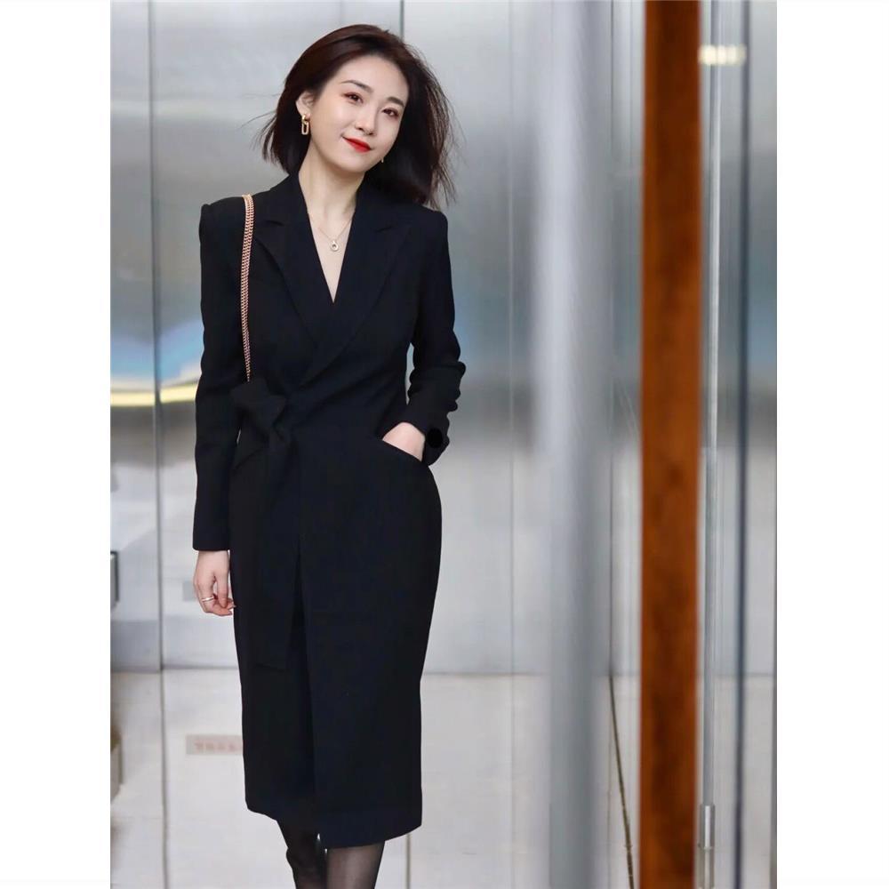 2022年早春新款高级感名媛轻熟赫本风御姐女神范西装连衣裙子【3月16
