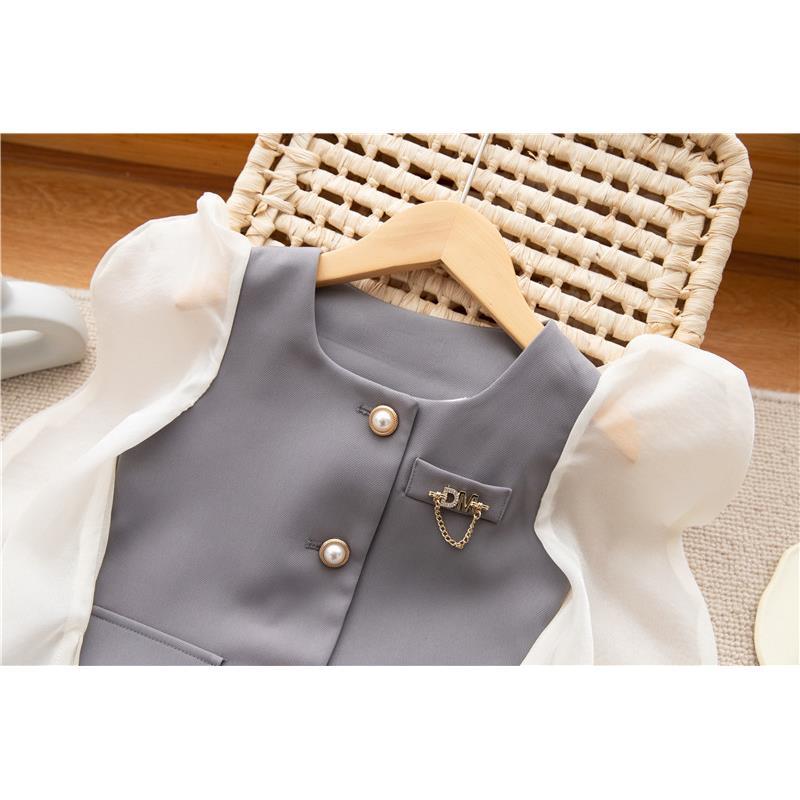 2022 spring new girls' long-sleeved top + pleated skirt two-piece suit children's solid color Korean style single-breasted button