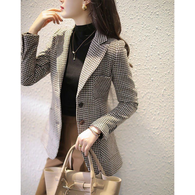 Plaid suit jacket women's high-end sense 2023 new spring and autumn retro British style small light luxury suit jacket
