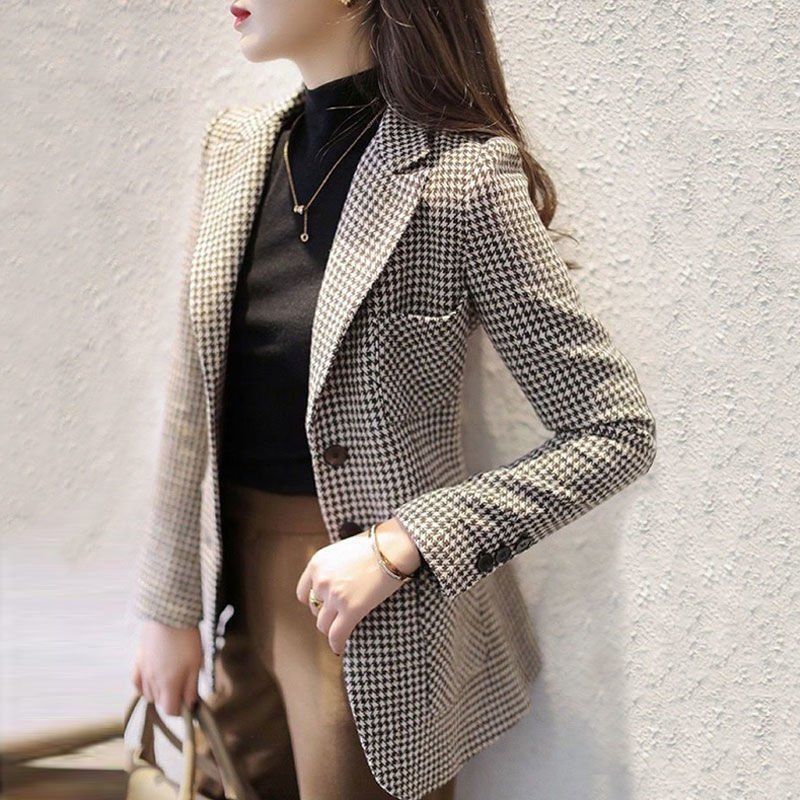 Plaid suit jacket women's high-end sense 2023 new spring and autumn retro British style small light luxury suit jacket