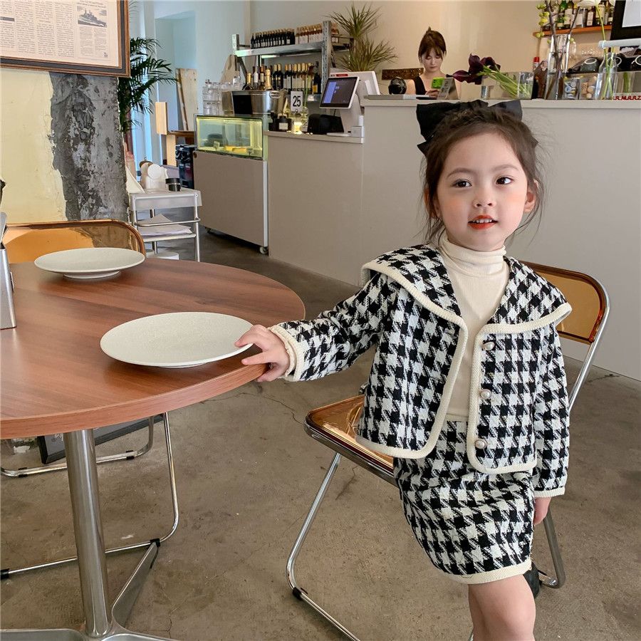 Girls' foreign style casual suit 2022 spring new girl's small fragrance style houndstooth coat short skirt two-piece suit