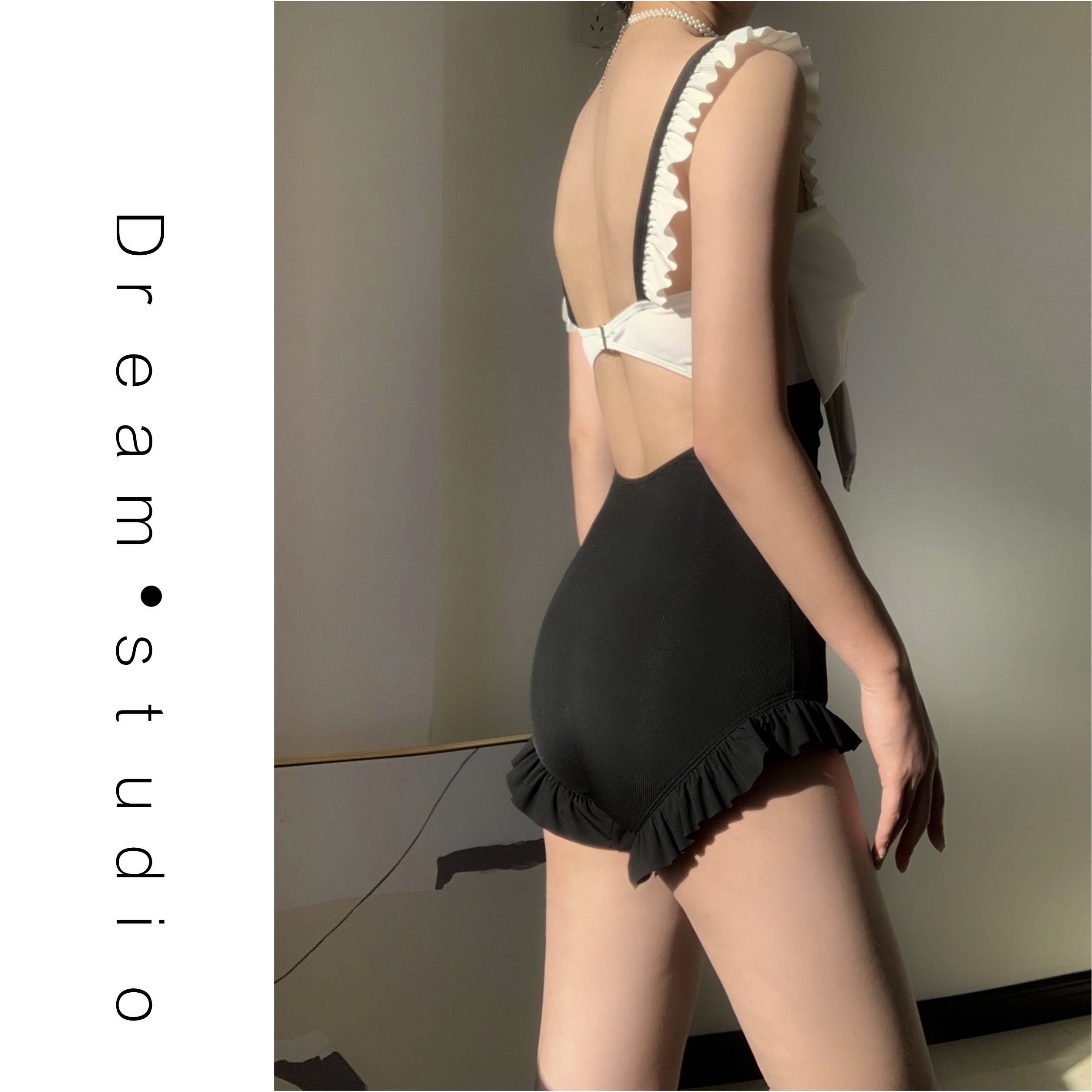 new hot style super fairy pure desire wind swimsuit female hot spring conservative one-piece Korean ins cover belly slimming swimsuit