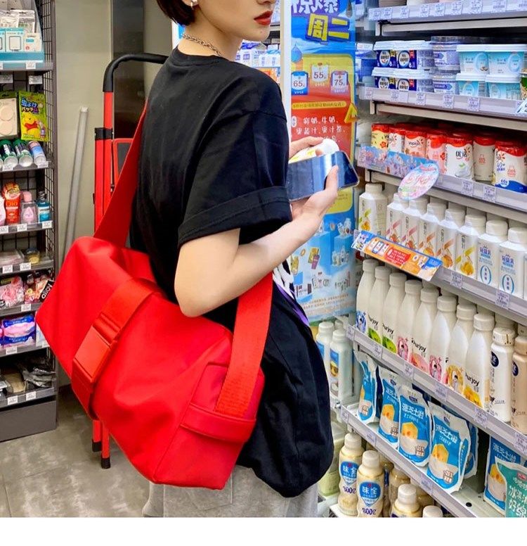 Postman Travel Dumpling Bag Lightweight Original Travel New Shoulder Bag Sports Fitness Bag Waterproof Toast Bag