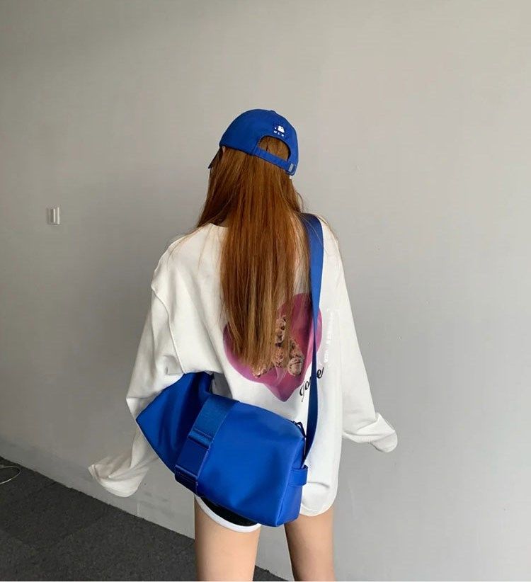 Postman Travel Dumpling Bag Lightweight Original Travel New Shoulder Bag Sports Fitness Bag Waterproof Toast Bag