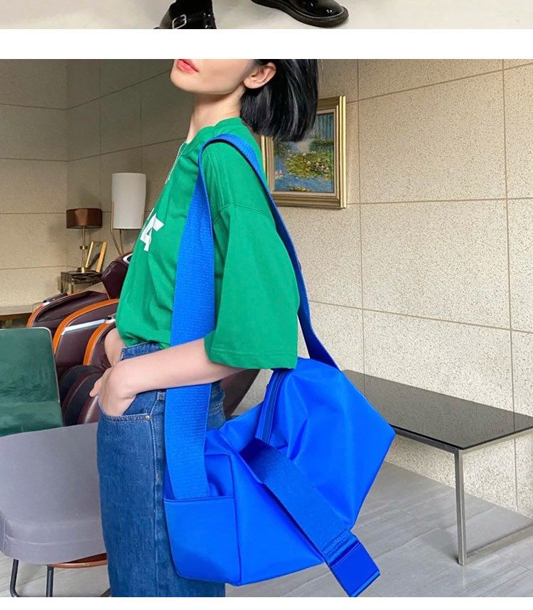 Postman Travel Dumpling Bag Lightweight Original Travel New Shoulder Bag Sports Fitness Bag Waterproof Toast Bag