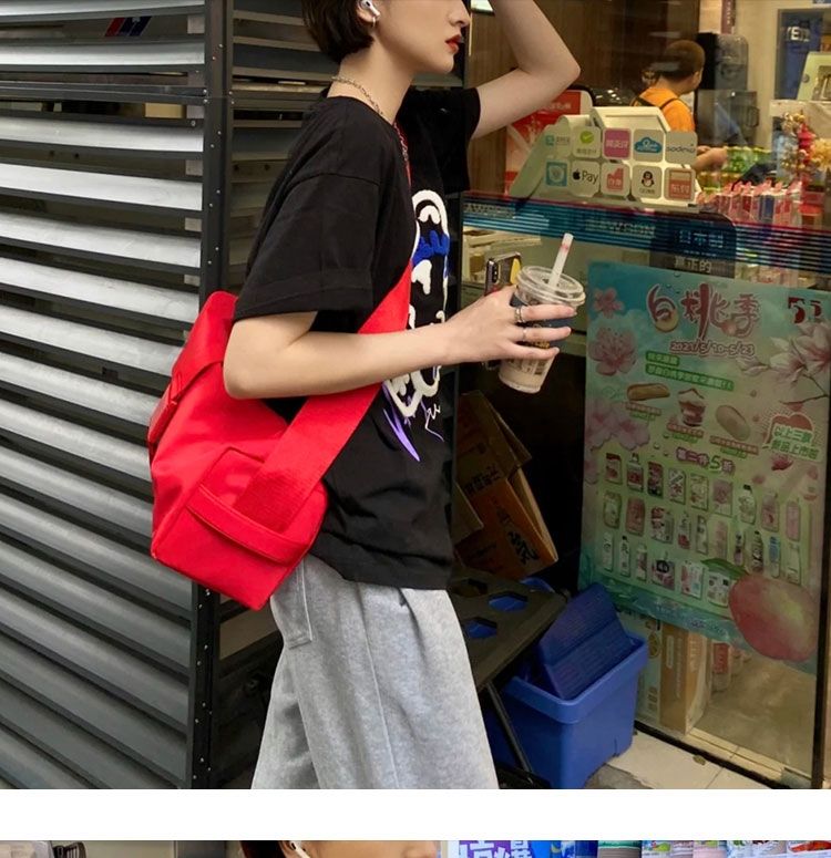 Postman Travel Dumpling Bag Lightweight Original Travel New Shoulder Bag Sports Fitness Bag Waterproof Toast Bag