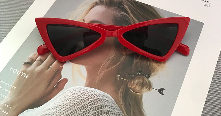 2024 New Sunglasses Retro Triangular Cat Eye Sunglasses Quadrilateral Butterfly Sunglasses_voghion.com