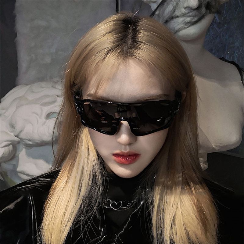 Millennium hot girl y2k sunglasses men and women with the same style punk style future technology sense function super cool windproof riding glasses