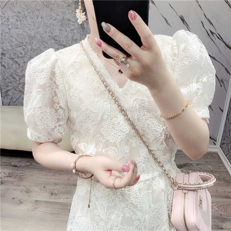 White wide-leg jumpsuit female small person looks thin 2023 new lace slim short high waist shorts summer