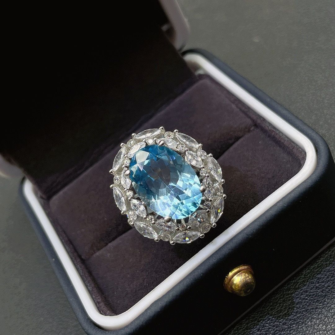 Luxury Swiss Blue Topaz Ring With High-carbon Diamonds For Women_voghion.com