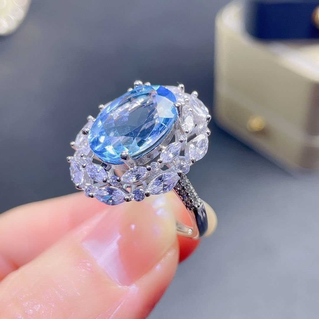 Luxury Swiss Blue Topaz Ring With High-carbon Diamonds For Women_voghion.com
