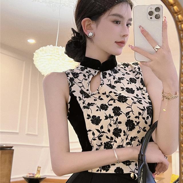 Cheongsam sleeveless T-shirt women's ins tide summer design sense niche hot girl floral chic temperament slim short top
