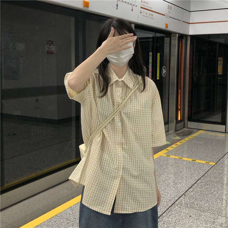 Japanese plaid short-sleeved shirt women's design sense niche summer thin section Korean version loose student casual chic top
