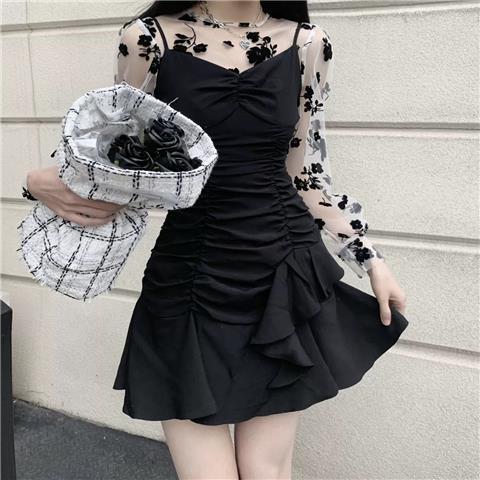 Single/two-piece suit [Black Rose Garden] Design Sense Waist Ruffle Dress + Rose Mesh Base