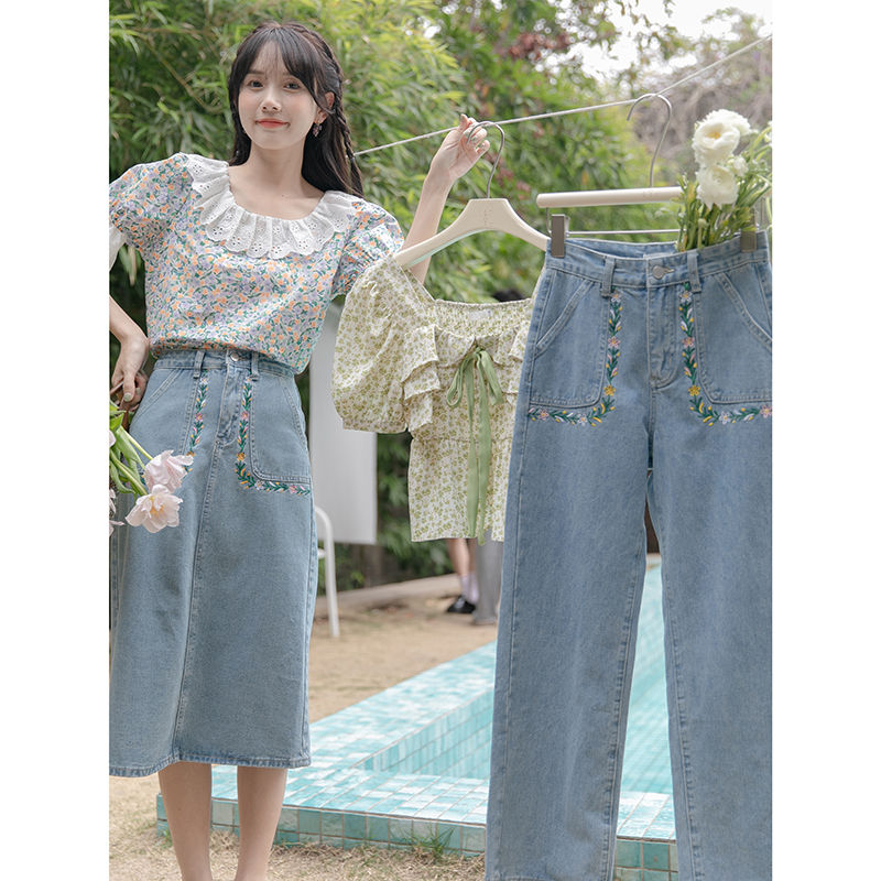 Embroidered jeans women's 2022 summer retro fashion temperament all-match sweet literary high waist straight casual pants