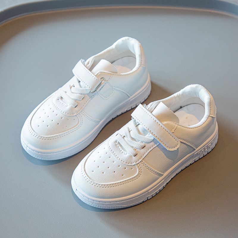 Children's white shoes 2022 spring and summer primary school students' performance shoes soft bottom boys and girls white mesh shoes