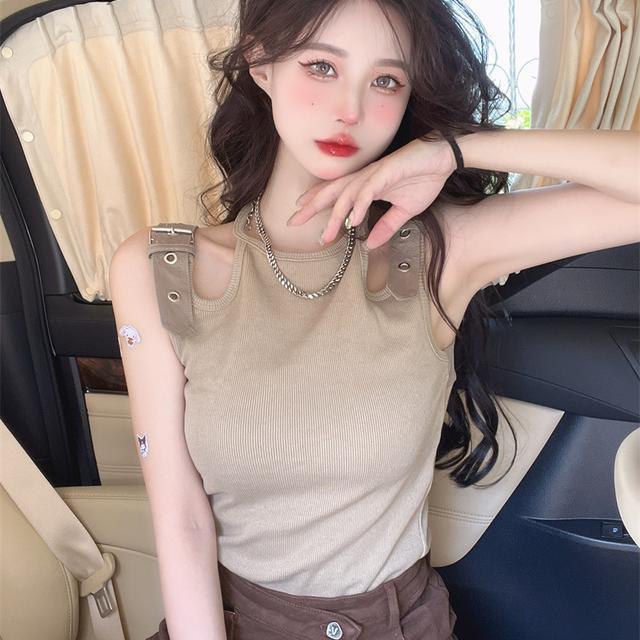 Sweet hot girl small camisole female summer ins super fire pure desire self-cultivation sleeveless inner top outerwear bottoming shirt