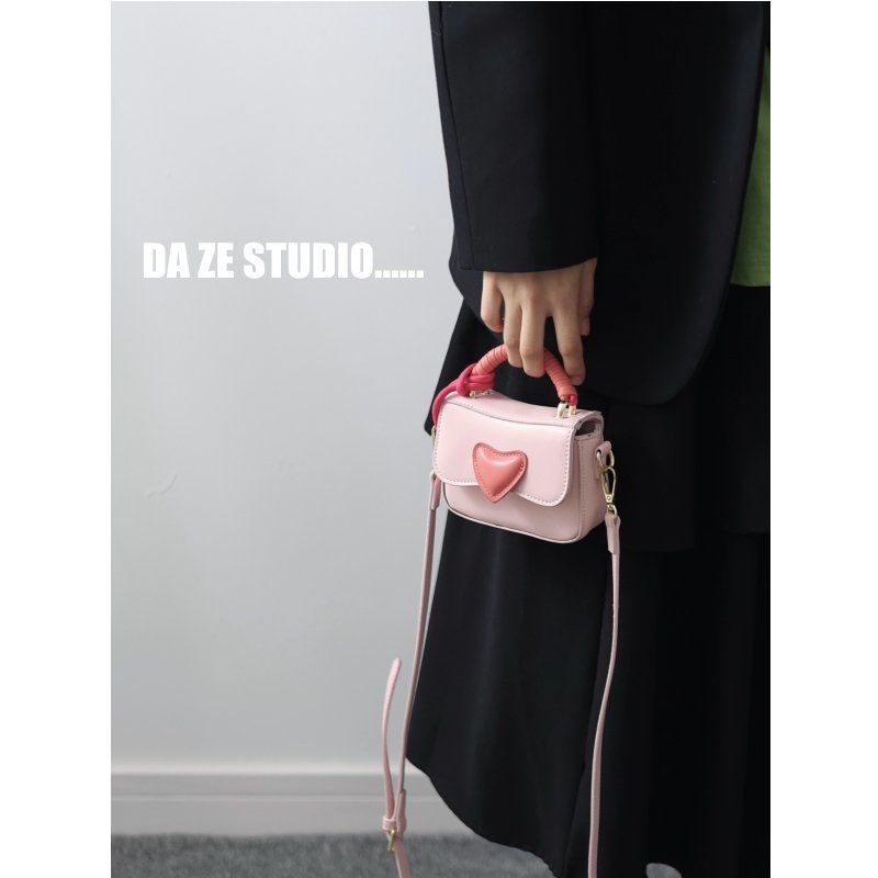 Small bag female  new one-shoulder portable Messenger bag niche design ins pink love mini small square bag