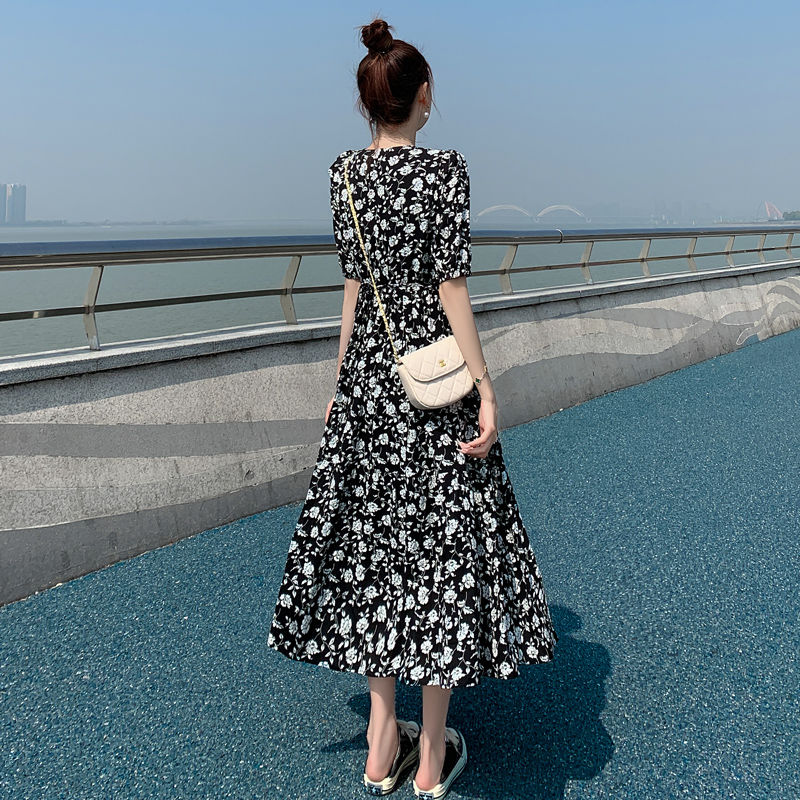 Floral skirt long skirt 2023 summer new over-the-knee mid-length waist slimming high-end fried street dress female