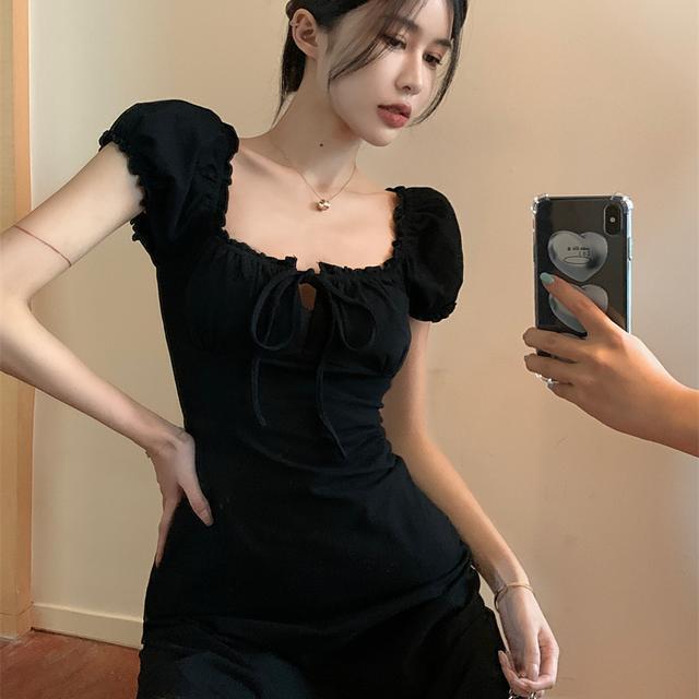 法式方領短袖連衣裙女裝夏季小黑裙木耳邊氣質收腰顯瘦包臀短裙子