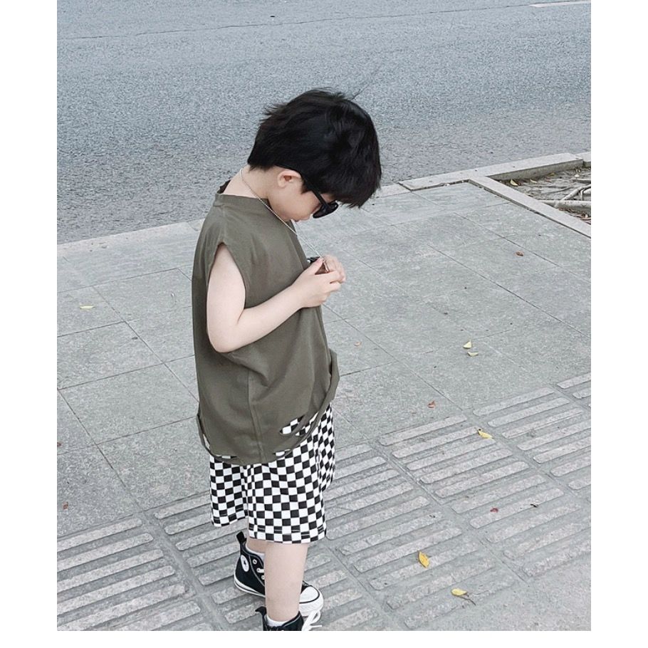 Two-piece children's clothing suit ins Korean version of foreign style hole solid color short-sleeved summer big children's vest T-shirt + shorts
