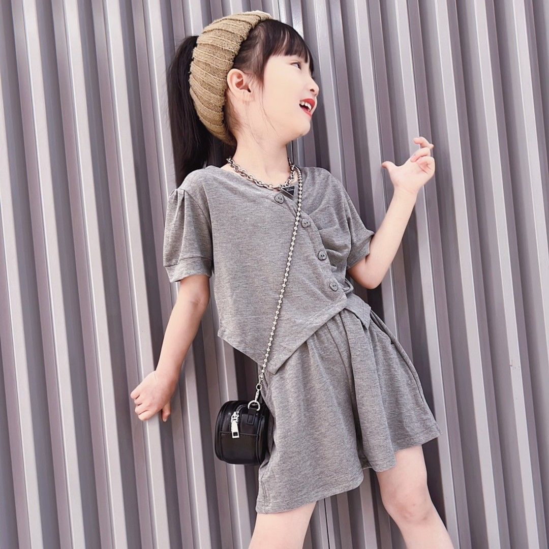 女童夏裝網紅套裝2023夏季新款中大童小女孩不規則短袖短褲兩件套