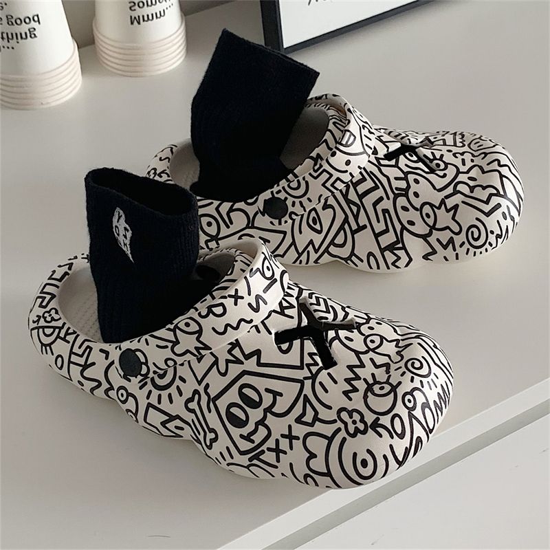 Thin strip women's summer wear street style personality graffiti hole shoes thick bottom eva deodorant non-slip beach sandals and slippers