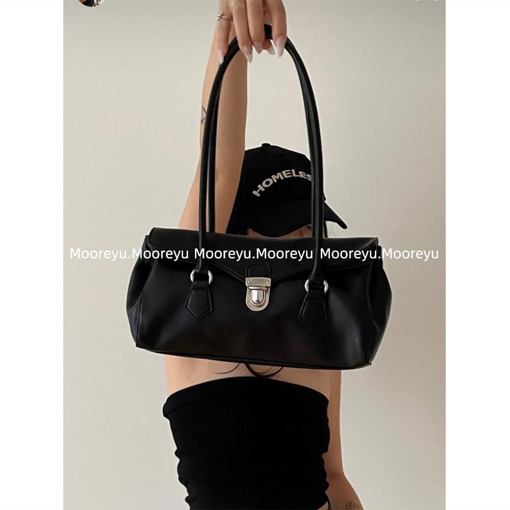 South Korea's Dongdaemun purchasing retro college style simple commuter armpit bag ins high-end niche motorcycle bag tide