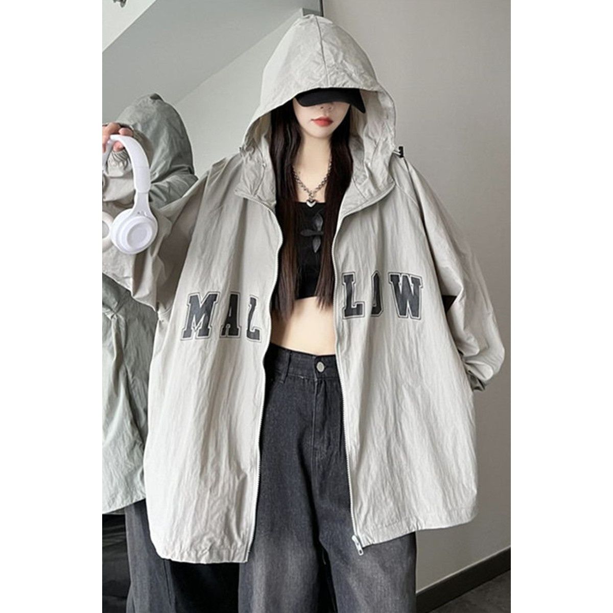 Sunscreen jacket female 2023 summer new Korean style hooded cardigan sunscreen clothing casual loose thin windbreaker trend