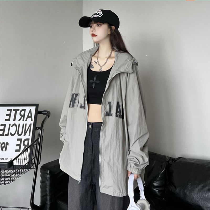 Sunscreen jacket female 2023 summer new Korean style hooded cardigan sunscreen clothing casual loose thin windbreaker trend