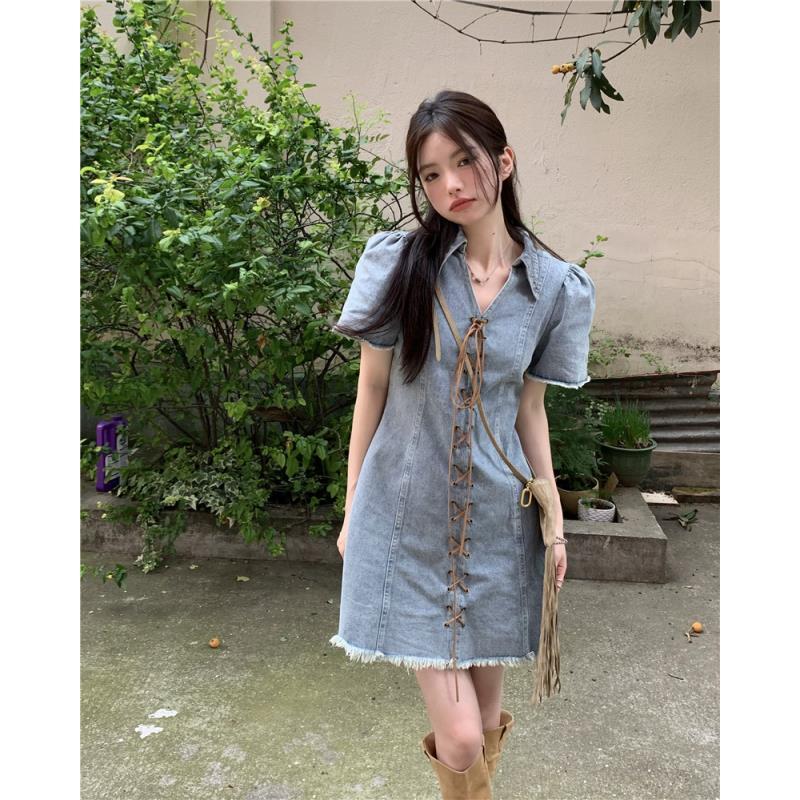 Retro puff sleeve design sense niche strap denim dress female summer French temperament V-neck a-line short skirt