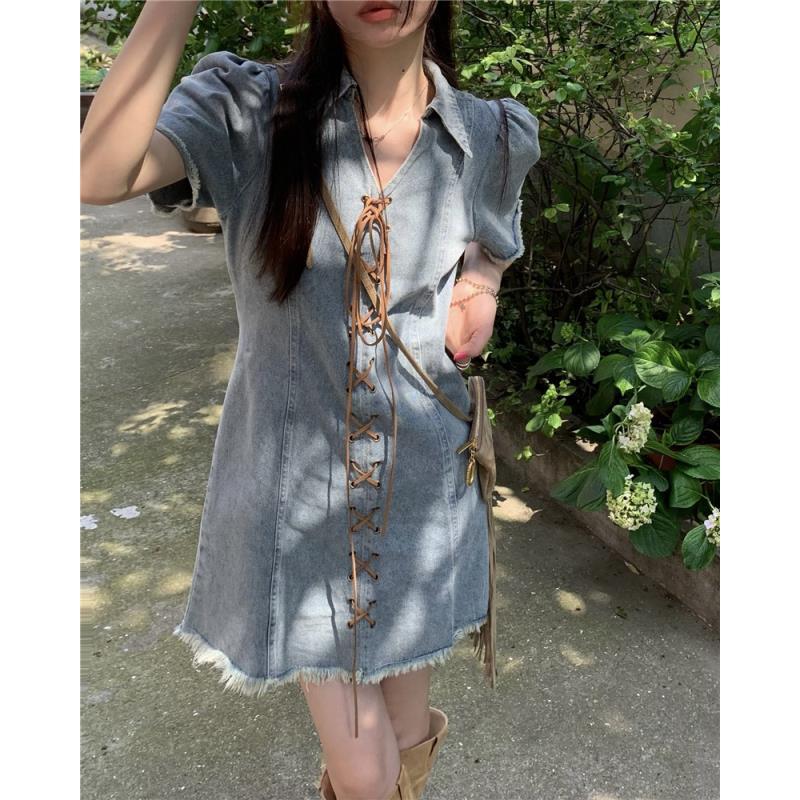 Retro puff sleeve design sense niche strap denim dress female summer French temperament V-neck a-line short skirt