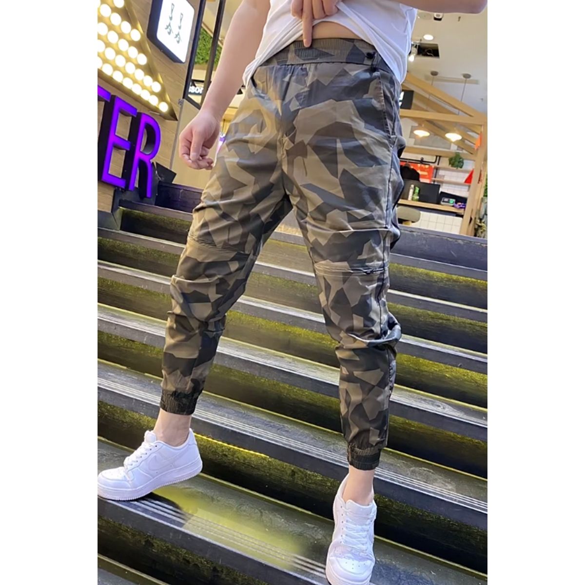 Spring and summer men's zipper camouflage casual pants Kuaishou Douyin same style small feet pants Korean version of slim personality overalls